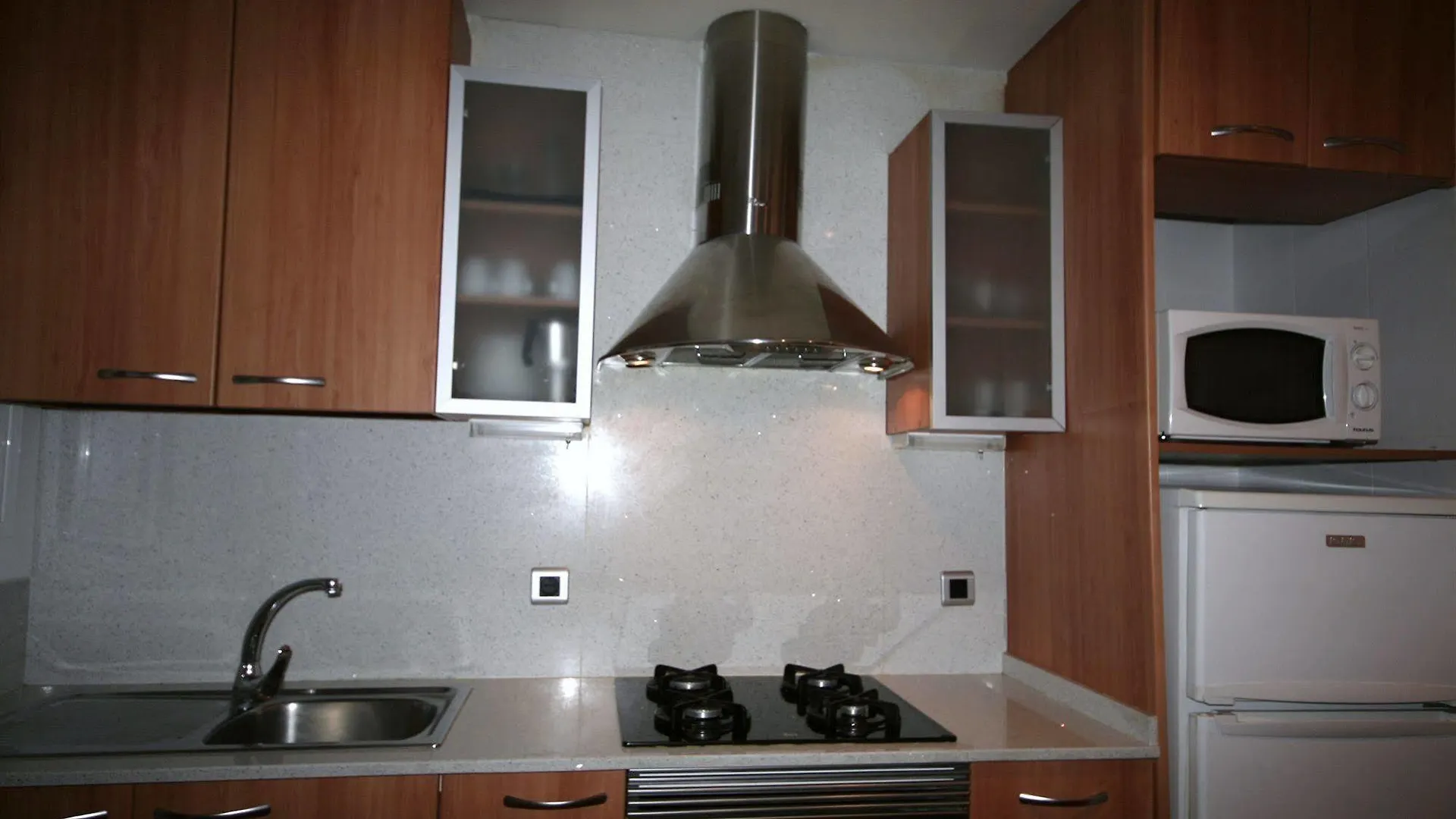 Apartment Madanis Apartamentos L'Hospitalet de Llobregat