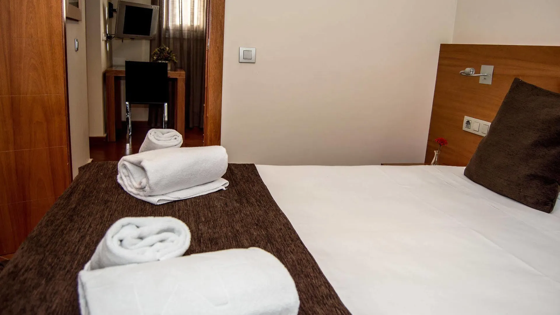 Apartment Madanis Apartamentos L'Hospitalet de Llobregat