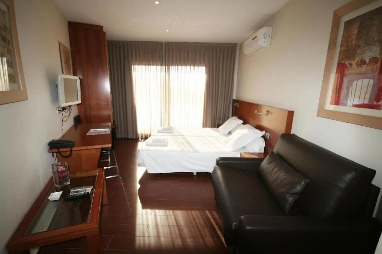 Madanis Apartamentos L'Hospitalet de Llobregat Apartment